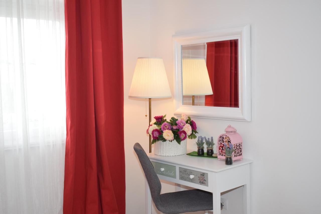 Apartment Trixi Pula Bagian luar foto