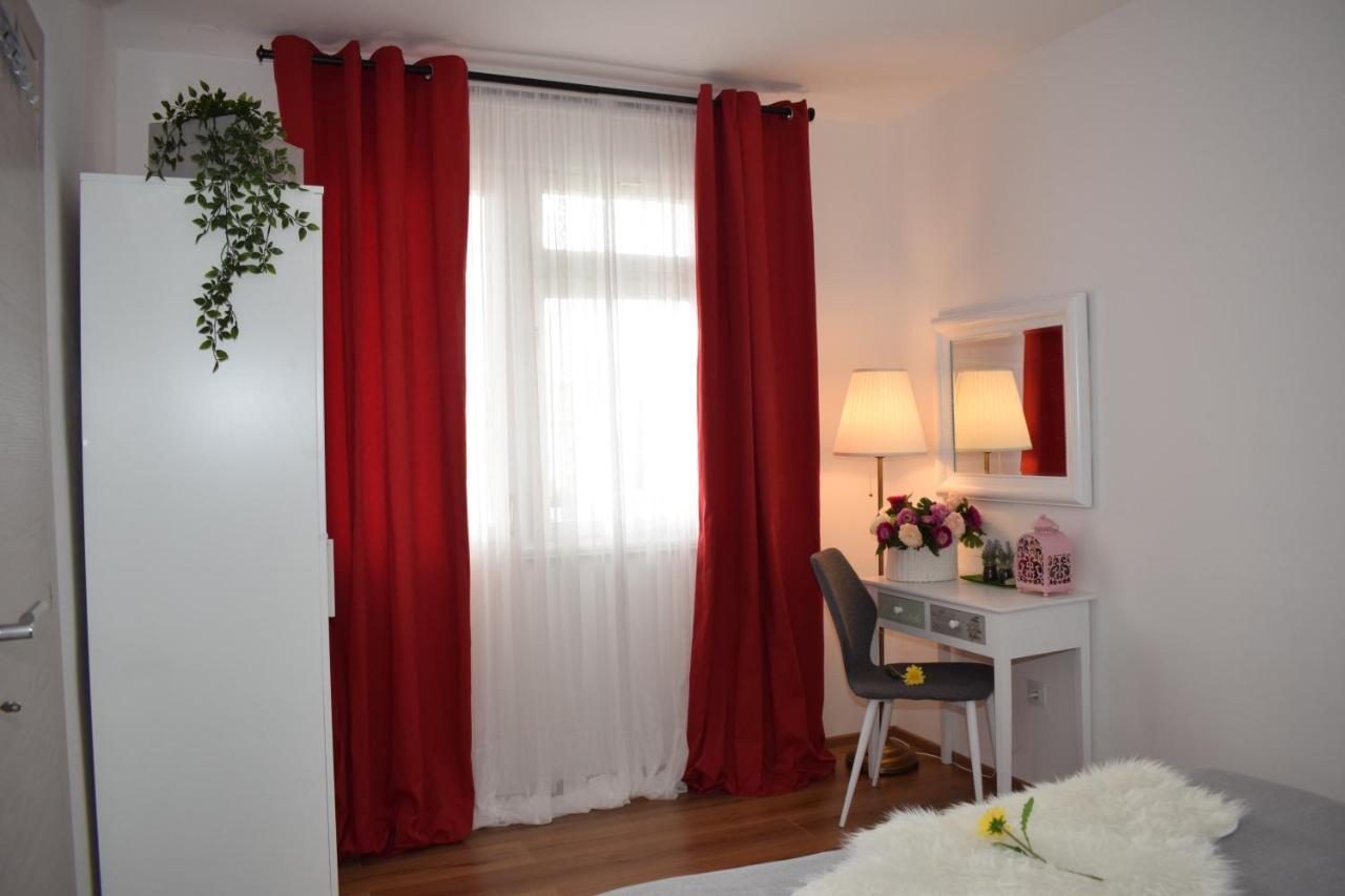 Apartment Trixi Pula Bagian luar foto