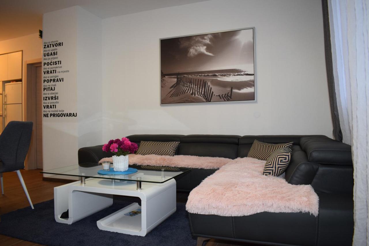 Apartment Trixi Pula Bagian luar foto