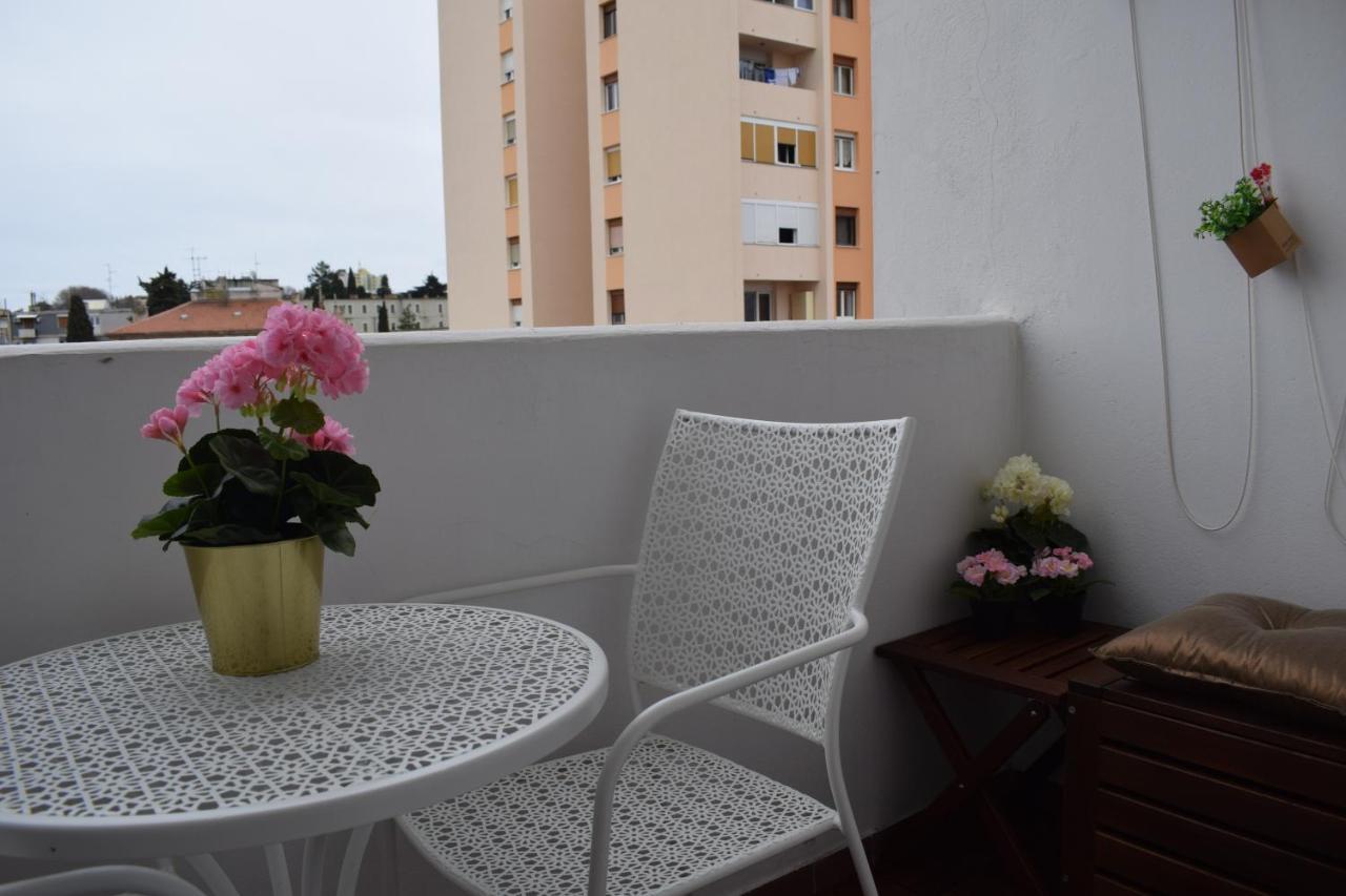 Apartment Trixi Pula Bagian luar foto