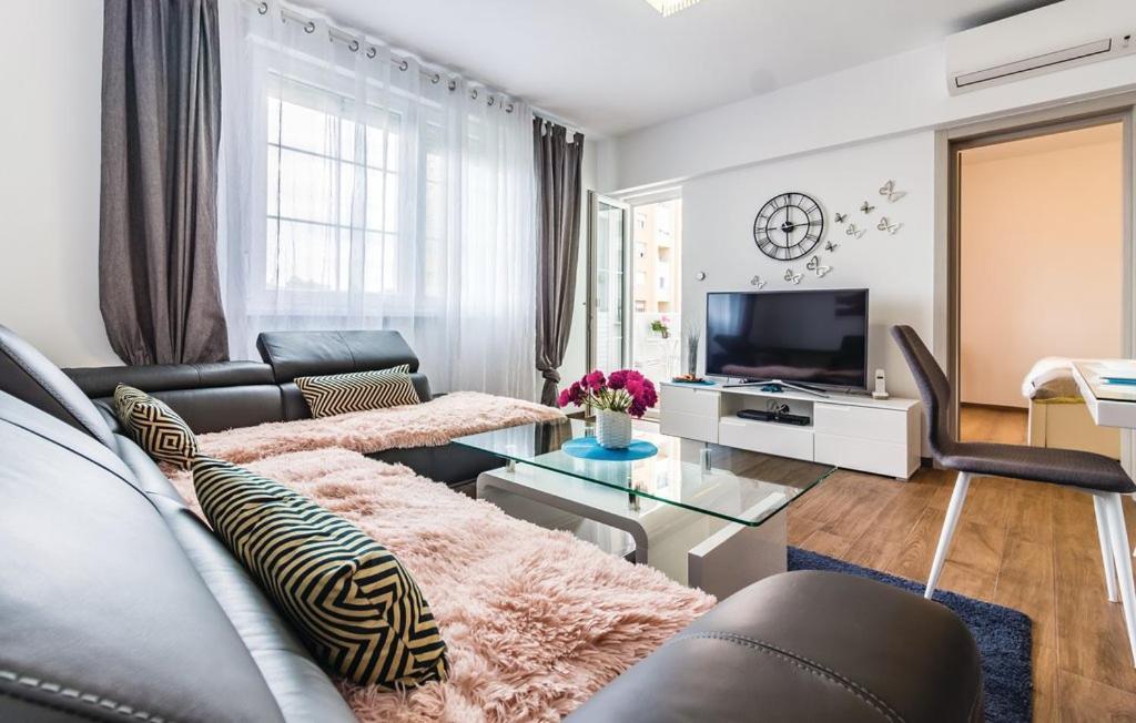 Apartment Trixi Pula Bagian luar foto