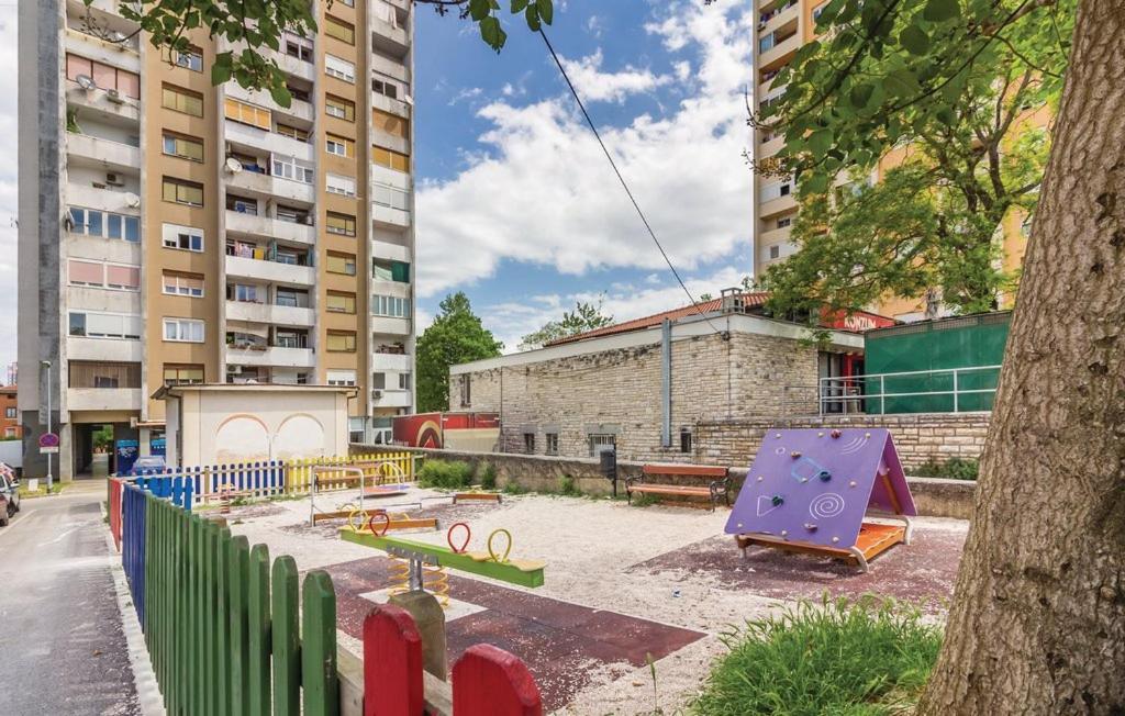 Apartment Trixi Pula Bagian luar foto